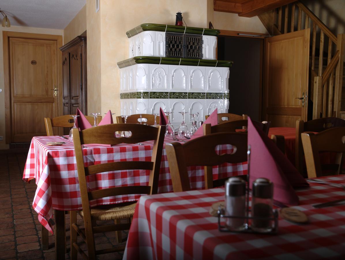 Auberge De La Charriole Taintrux Bagian luar foto