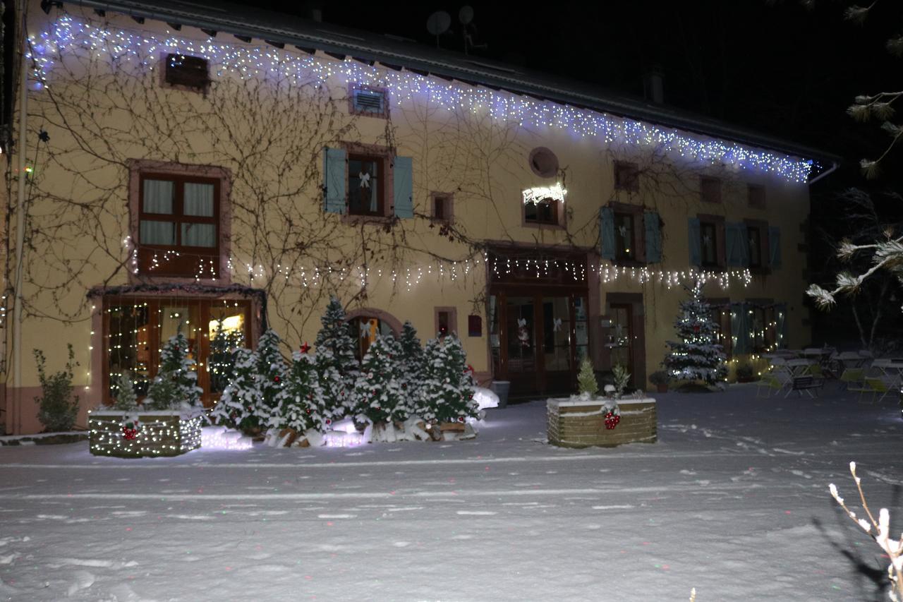Auberge De La Charriole Taintrux Bagian luar foto